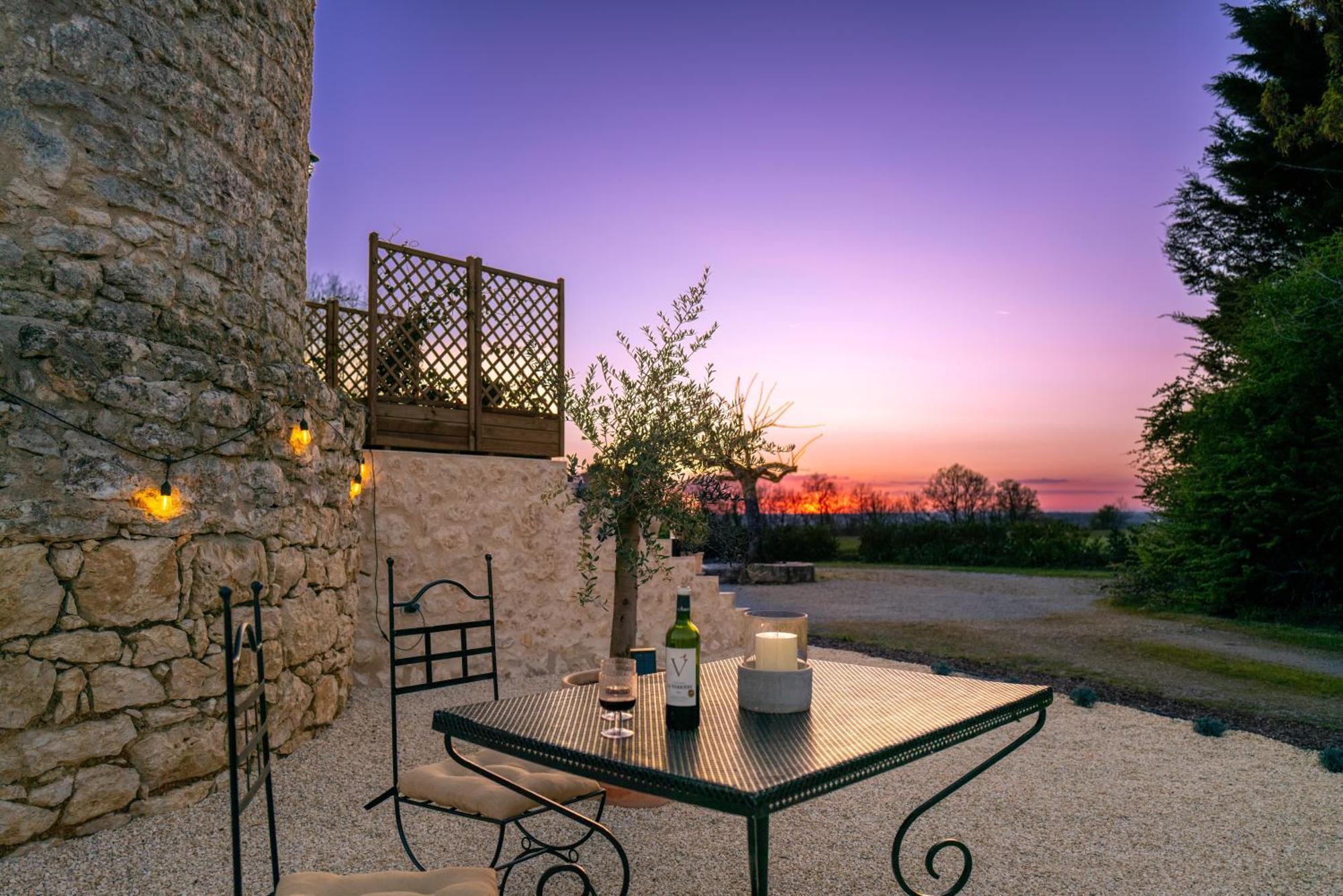 Enchanting Windmill Retreat Loubes-Bernac ภายนอก รูปภาพ